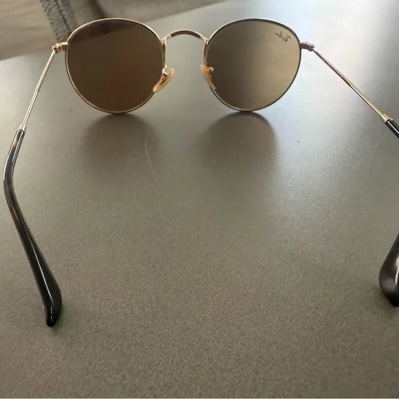 Ray-Ban Round Metal RB3447 in Gold /Rose Flash lenses